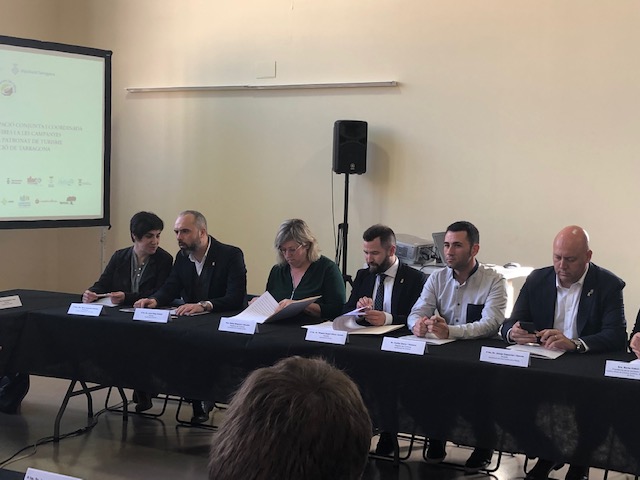 Acte institucional conveni corner amb el patronat de turisme